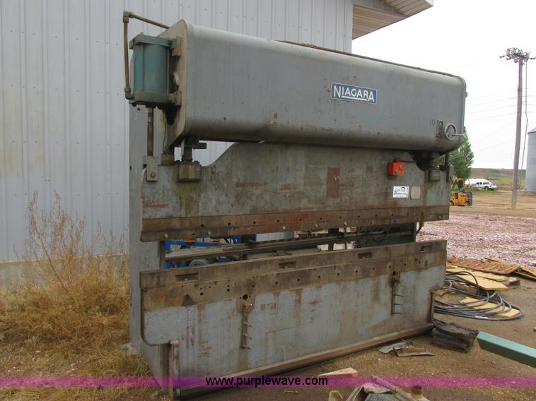 image for item I6126 Niagara metal breaker