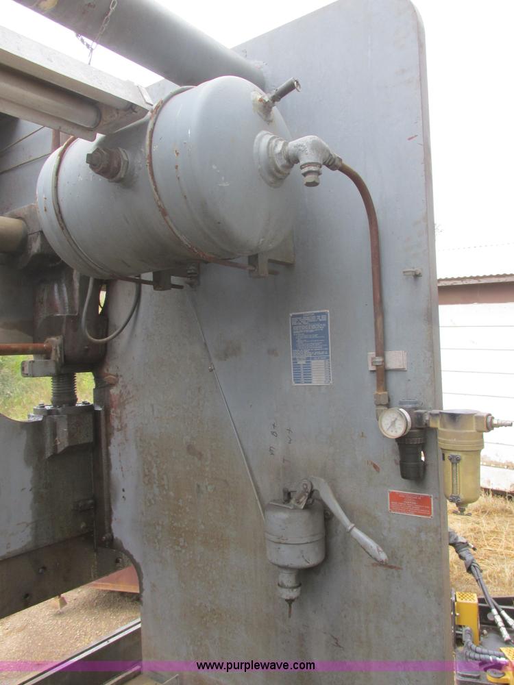 image for item I6126 Niagara metal breaker