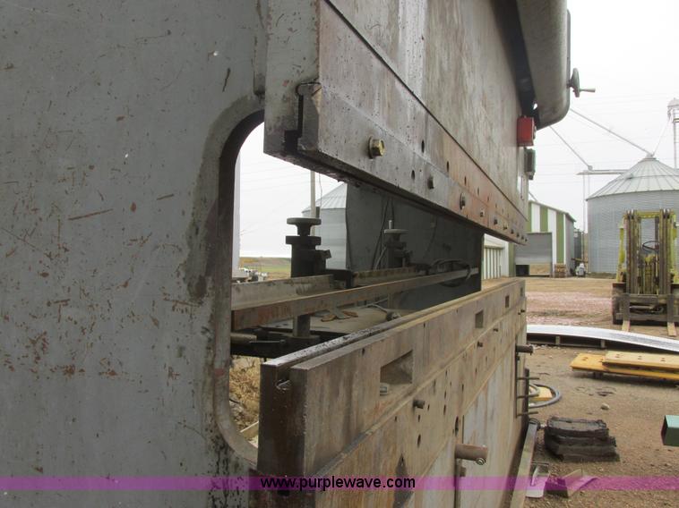 image for item I6126 Niagara metal breaker