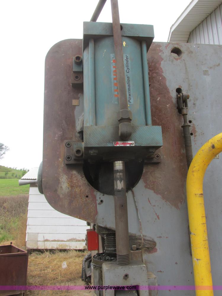 image for item I6126 Niagara metal breaker