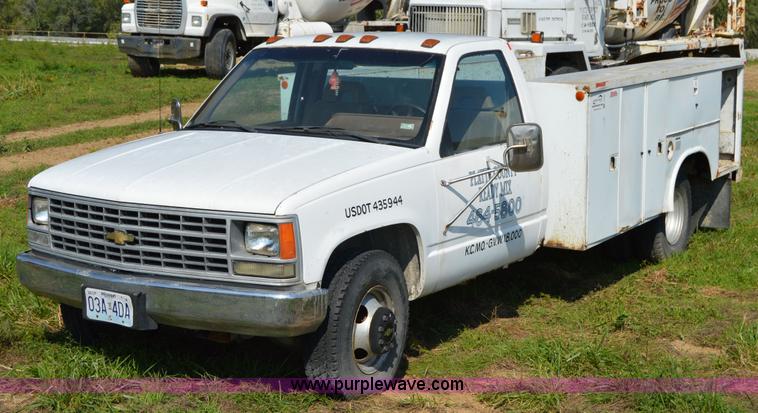 image for item I6480 1991 Chevrolet 3500 utility truck