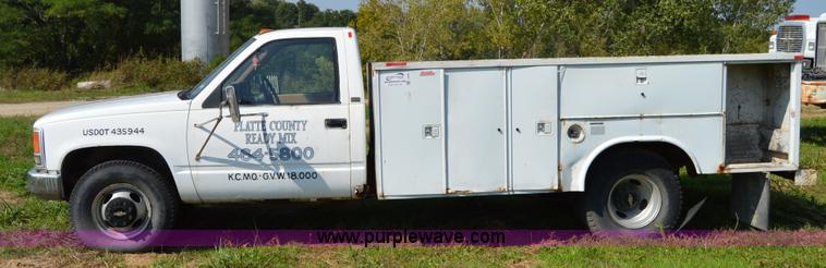 image for item I6480 1991 Chevrolet 3500 utility truck