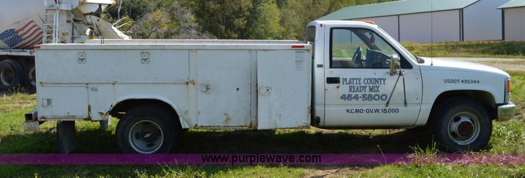 image for item I6480 1991 Chevrolet 3500 utility truck