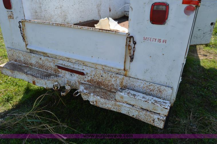 image for item I6480 1991 Chevrolet 3500 utility truck