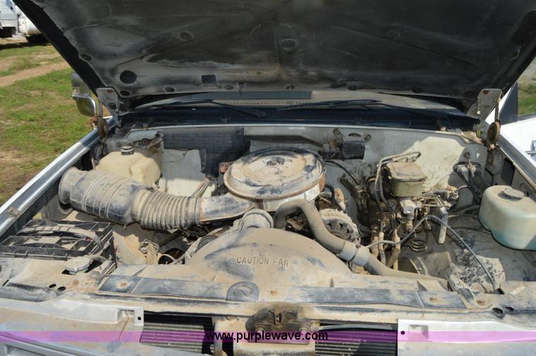 image for item I6480 1991 Chevrolet 3500 utility truck