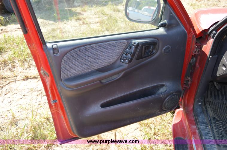 image for item I6487 1998 Dodge Durango SLT SUV