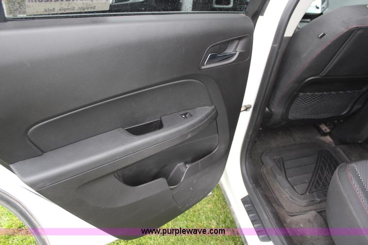 image for item J2037 2011 Chevrolet Equinox LT SUV