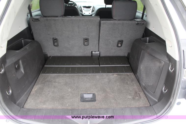 image for item J2037 2011 Chevrolet Equinox LT SUV