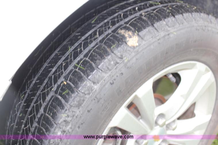 image for item J2037 2011 Chevrolet Equinox LT SUV