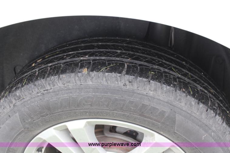 image for item J2037 2011 Chevrolet Equinox LT SUV