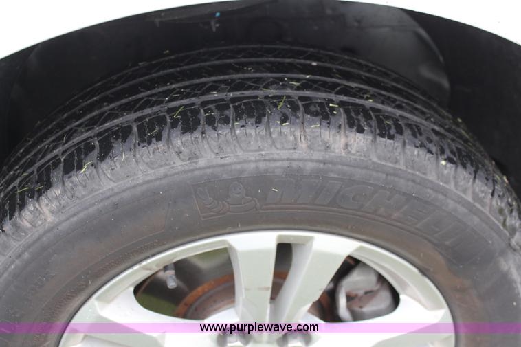 image for item J2037 2011 Chevrolet Equinox LT SUV