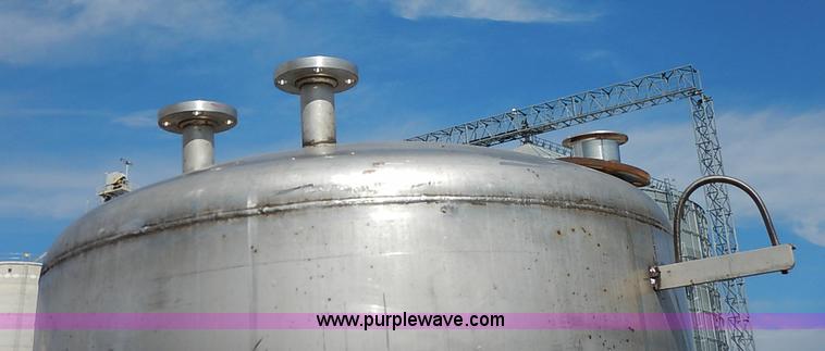 image for item J3016 1980 C.E. Howard Corp stainless steel holding tank