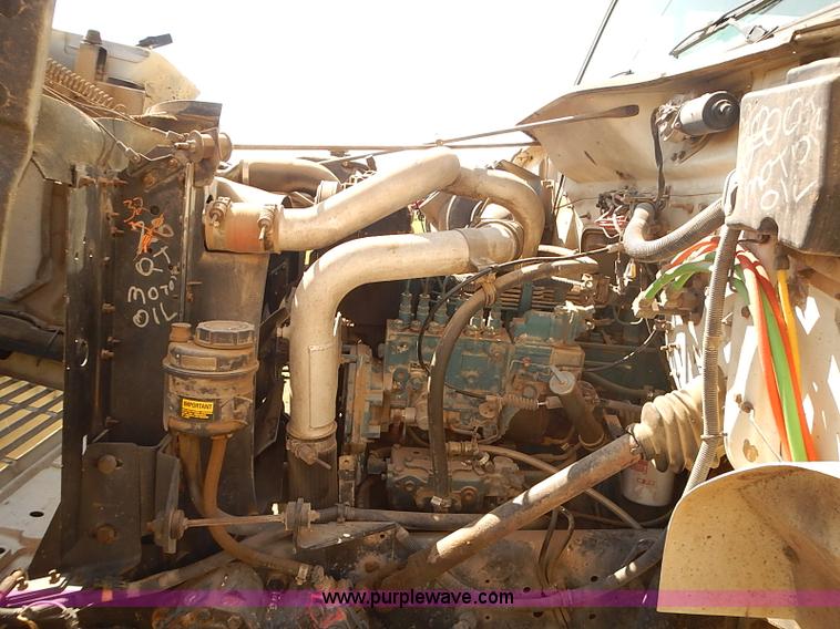 image for item J3062 1994 International 4900 box truck