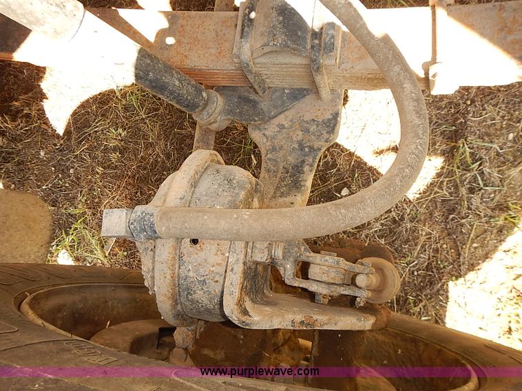 image for item J3062 1994 International 4900 box truck