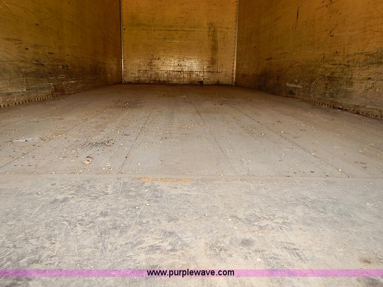 image for item J3062 1994 International 4900 box truck