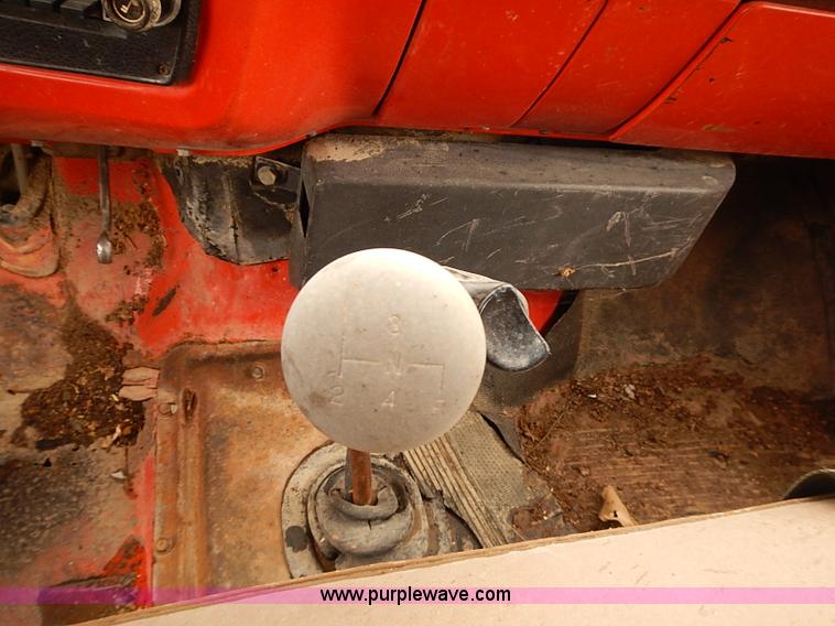 image for item J3081 1975 Chevrolet C60 grain truck