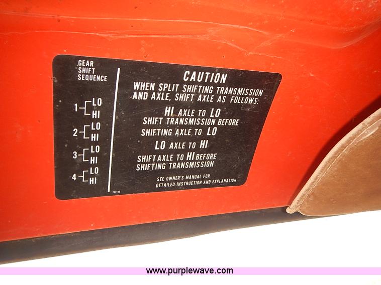 image for item J3081 1975 Chevrolet C60 grain truck