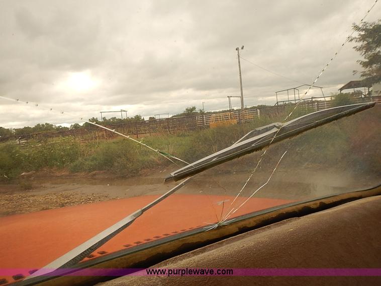 image for item J3081 1975 Chevrolet C60 grain truck