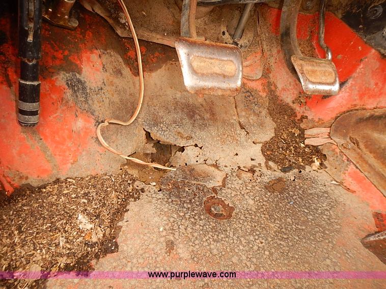 image for item J3081 1975 Chevrolet C60 grain truck