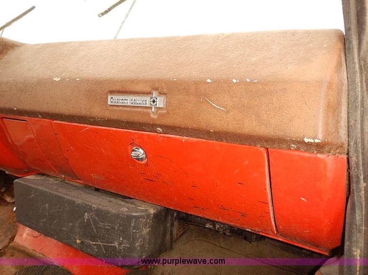 image for item J3081 1975 Chevrolet C60 grain truck