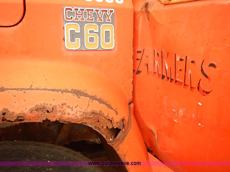 image for item J3081 1975 Chevrolet C60 grain truck