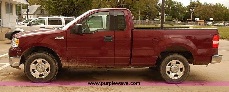 image for item J3083 2004 Ford F150 XLT pickup truck