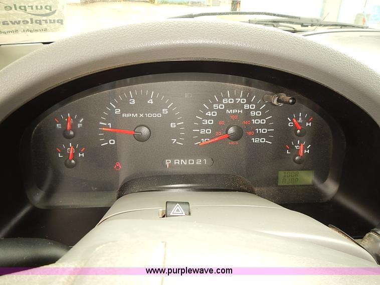 image for item J3083 2004 Ford F150 XLT pickup truck