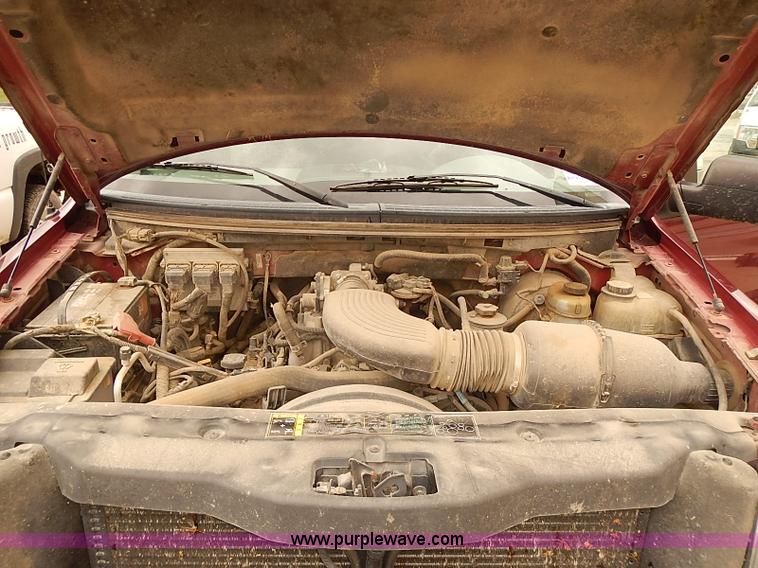 image for item J3083 2004 Ford F150 XLT pickup truck