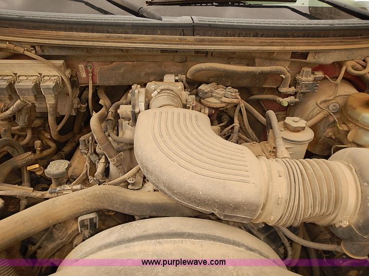 image for item J3083 2004 Ford F150 XLT pickup truck