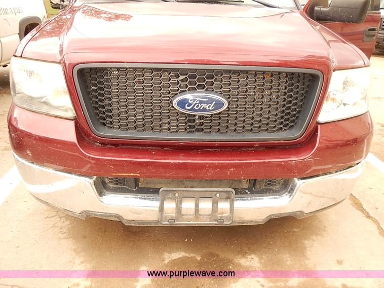 image for item J3083 2004 Ford F150 XLT pickup truck