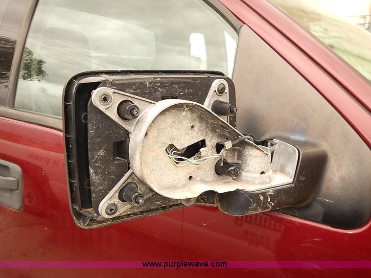 image for item J3083 2004 Ford F150 XLT pickup truck