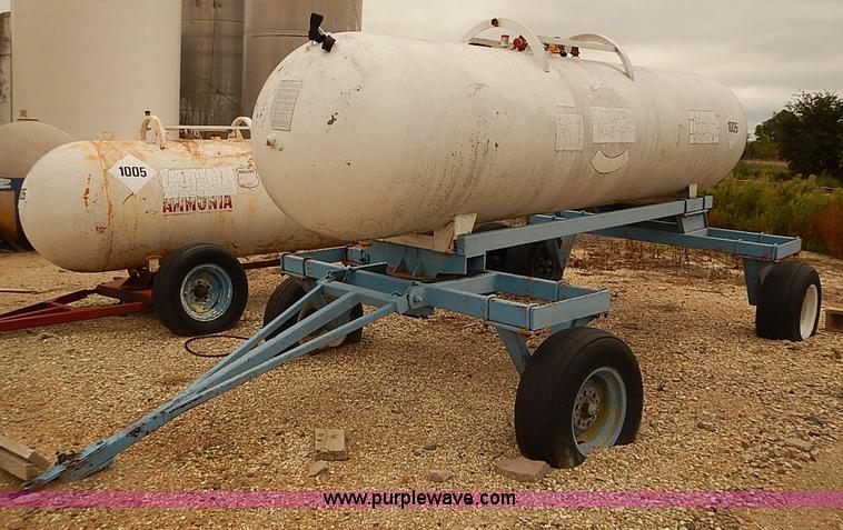 image for item J3091 (9) assorted anhydrous tanks