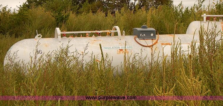 image for item J3091 (9) assorted anhydrous tanks