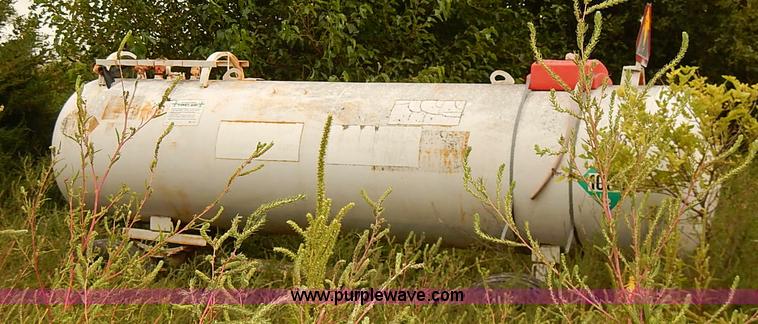 image for item J3091 (9) assorted anhydrous tanks