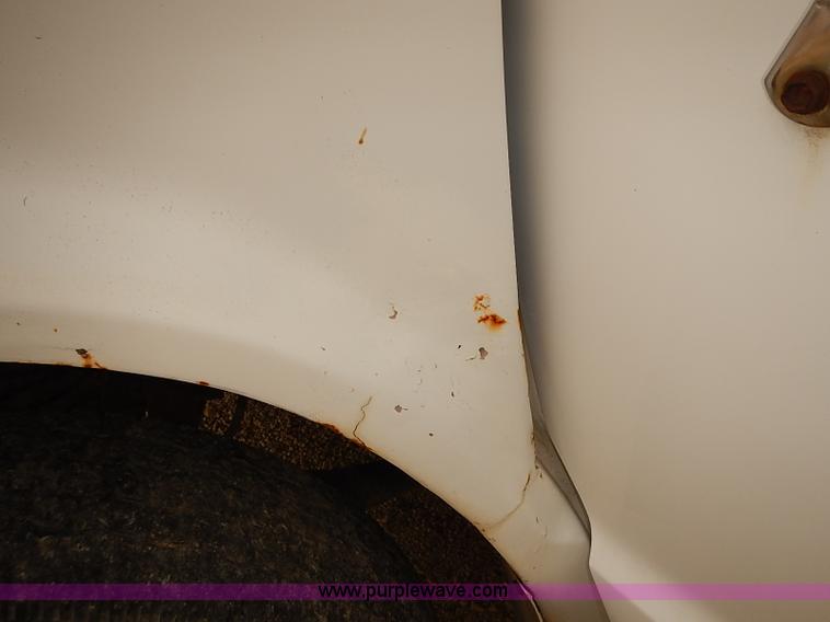 image for item J3094 1988 Ford Econoline E350 box truck