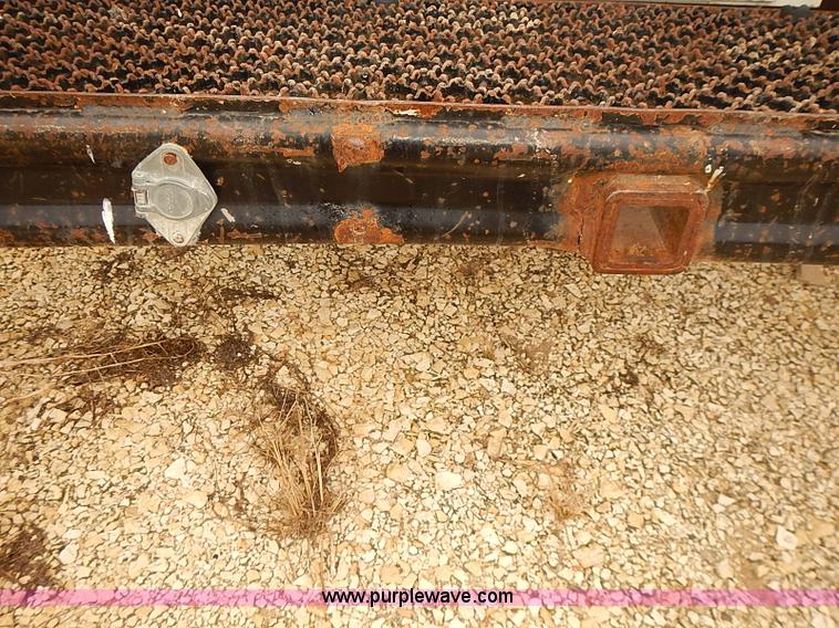 image for item J3094 1988 Ford Econoline E350 box truck