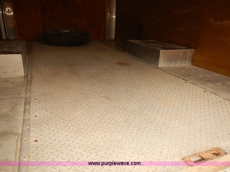 image for item J3094 1988 Ford Econoline E350 box truck