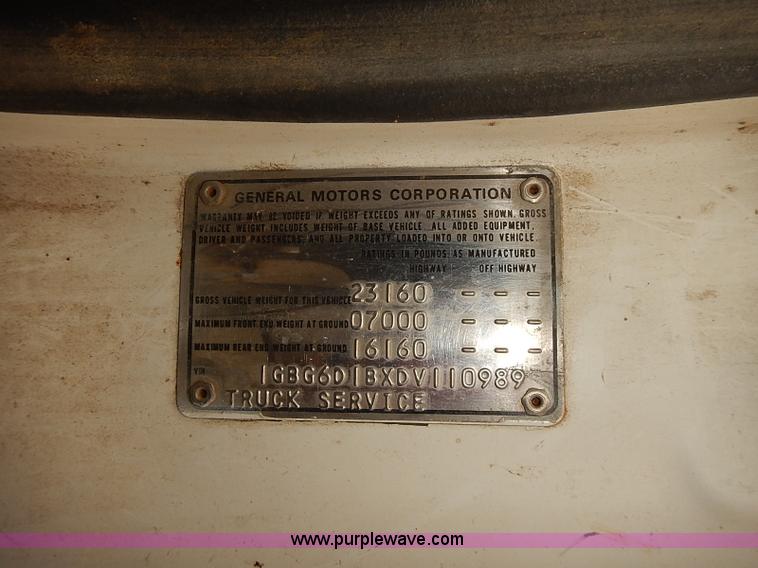 image for item J3111 1983 Chevrolet C60 grain truck