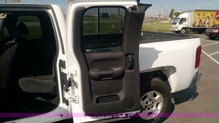 image for item Z9279 2007 Chevrolet Silverado 1500 LT pickup truck