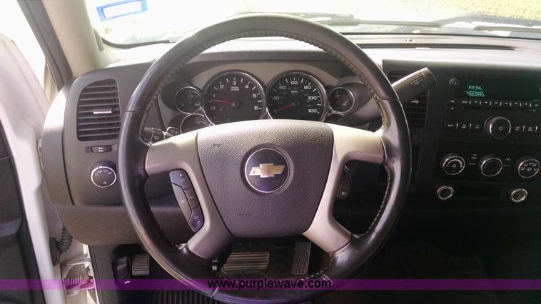 image for item Z9279 2007 Chevrolet Silverado 1500 LT pickup truck