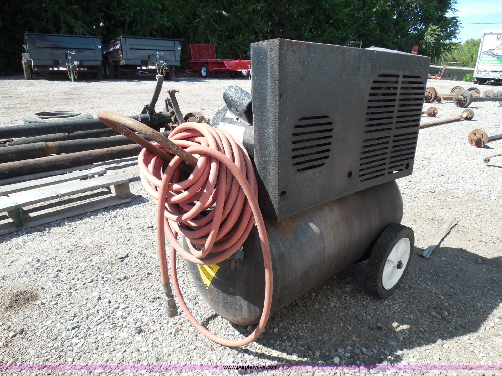 Sanborn Black Max portable air compressor in Wichita, KS Item BE9939