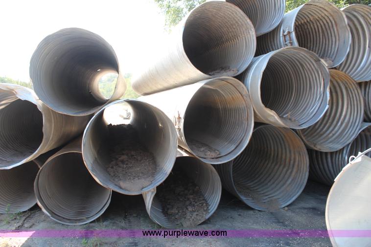 image for item AV9481 Assorted steel culverts and clamp bands