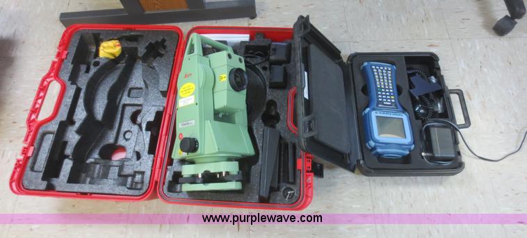 image for item AZ9166 2008 Leica Geosystems TCRA703 Ultra surveying equipment