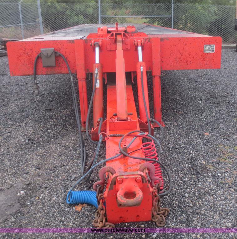 image for item AZ9173 1988 Landoll 345-31 tilt deck equipment trailer