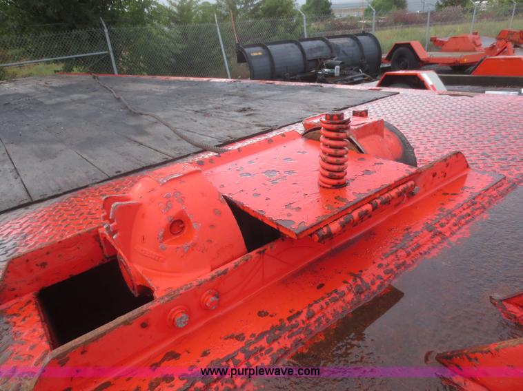 image for item AZ9173 1988 Landoll 345-31 tilt deck equipment trailer