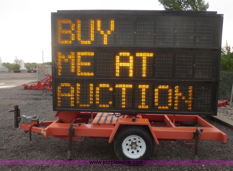 image for item AZ9177 2004 Ver-Mac PCMS 1210 message board trailer