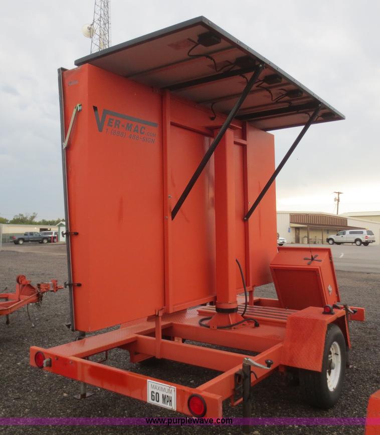 image for item AZ9177 2004 Ver-Mac PCMS 1210 message board trailer