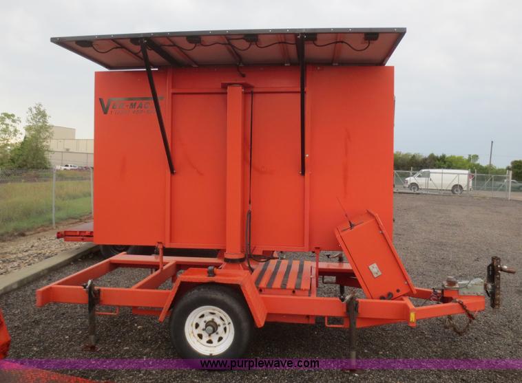 image for item AZ9177 2004 Ver-Mac PCMS 1210 message board trailer
