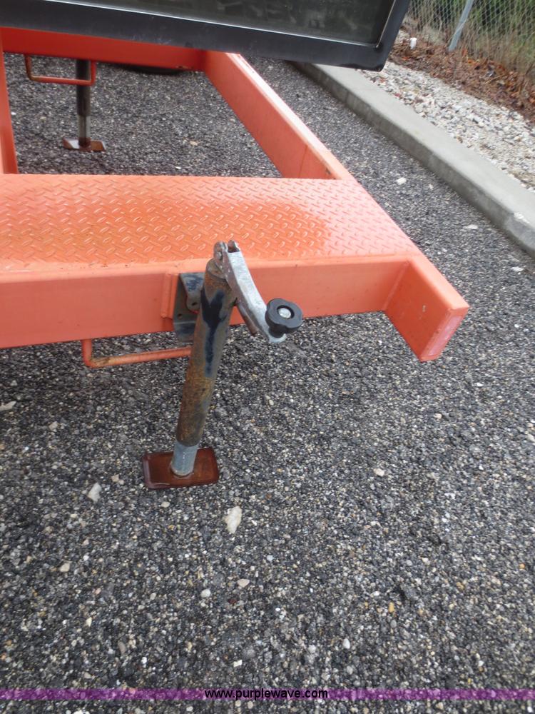 image for item AZ9177 2004 Ver-Mac PCMS 1210 message board trailer