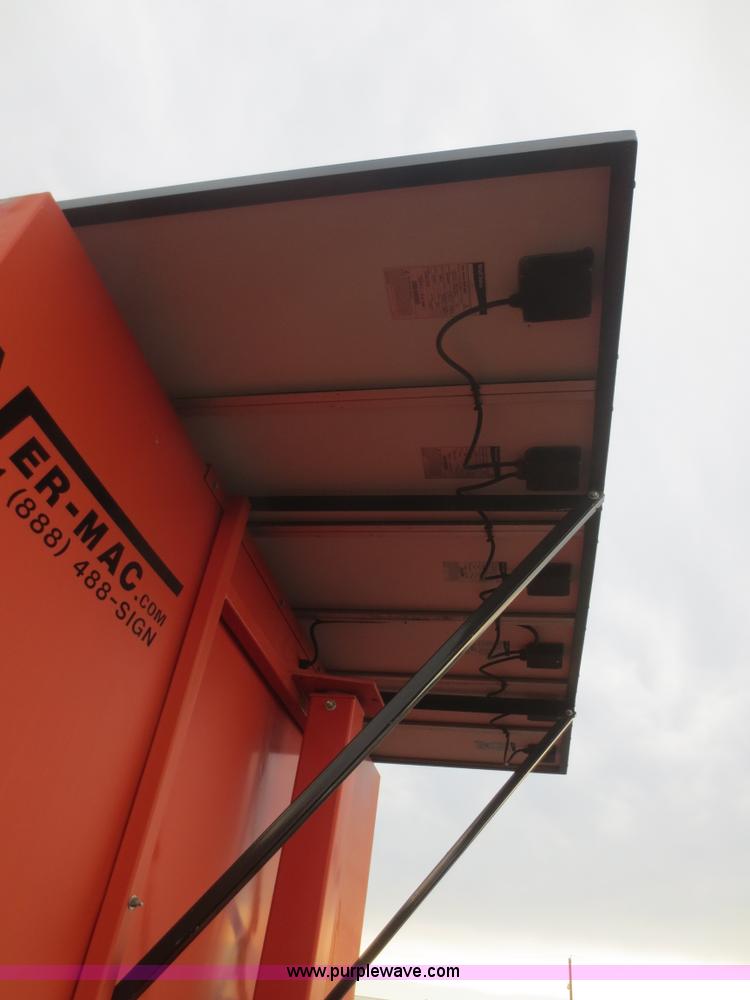 image for item AZ9177 2004 Ver-Mac PCMS 1210 message board trailer